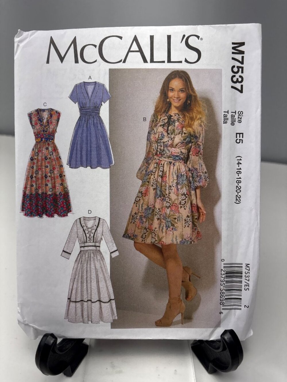 McCalls M7537 Misses Dress Sewing Pattern Size 14 16 18 20 22 Uncut 2017 Floral